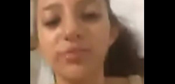  Mexicana muestra sus ricas tetas en periscope